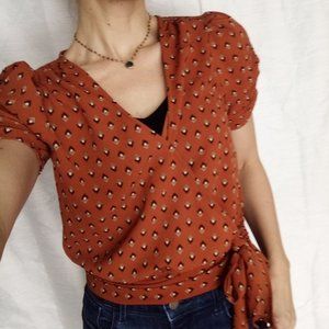 Puffed sleeved wrap top